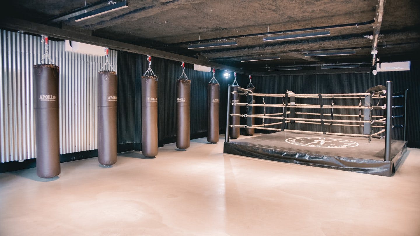 Vintage Boxing Club for Shoots and Events in Alfortville