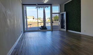 Inglewood's Entertainment District Studio - Image 0