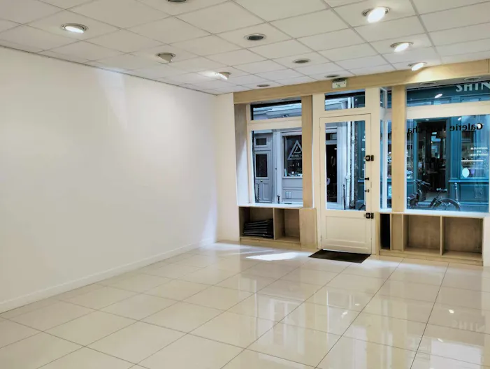 White-Box Space in Le Marais - Image 4