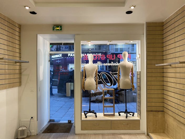 Local �pur� bois 35m2 - possibilit� de partager l'espace avec un autre locataire - Image 2