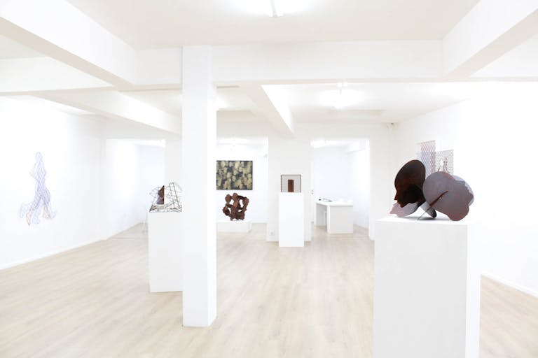 Galerie d'art lumineuse située en bordure du Marais face à Merci - Image 3