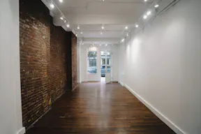 Modular White-Box Gallery Space in Nolita - Image 1
