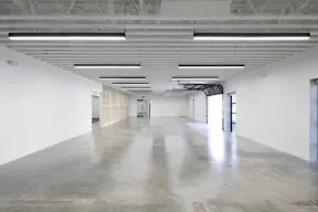 Hollywood Hotspot: Versatile 6,000 sq ft Indoor/Outdoor Event & Retail Space with Hollywood Blvd Views! - Image 10