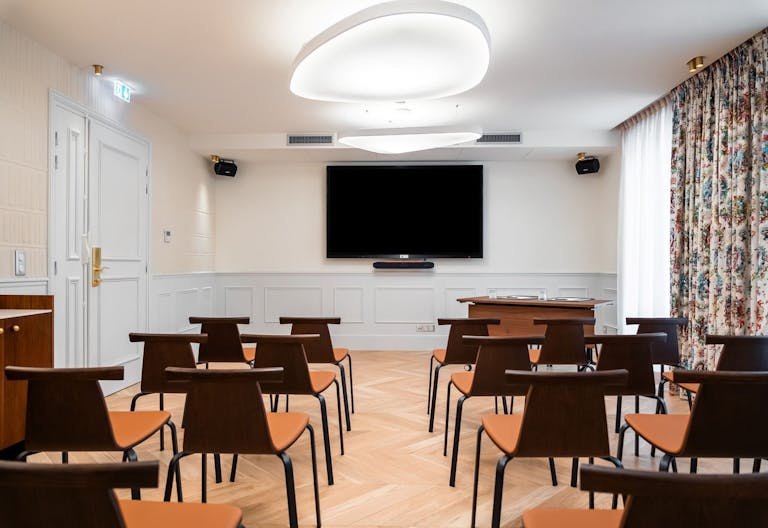 Salon � deux pas de l'Op�ra Garnier - Image 1