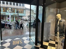 Pop up space in Frankfurt - Image 9