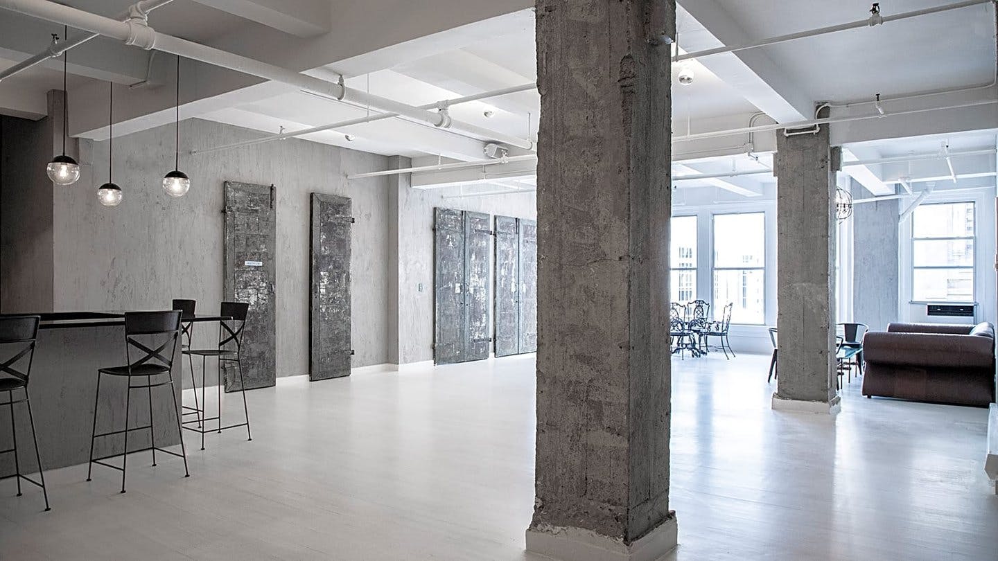 Luxurious Modern Loft and Gallery Space in Athens, Tennessee
