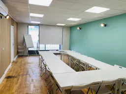 Salle Cour - 35m2 - Image 1