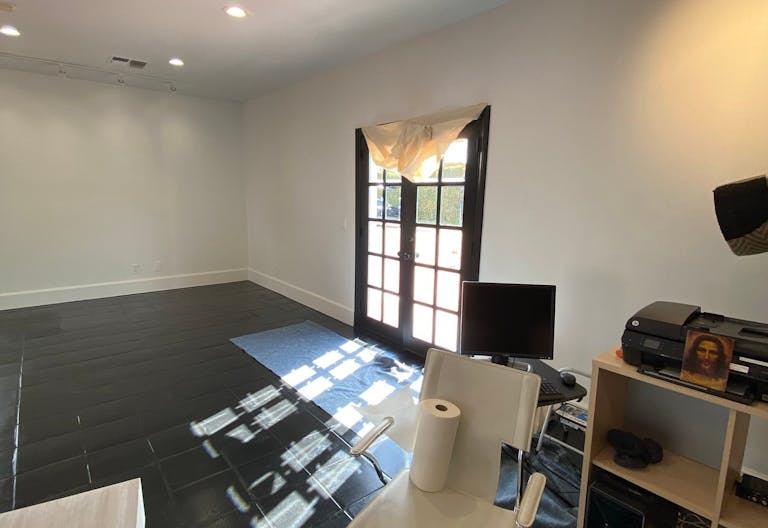 Gallery space for rent in Historic San Juan Capistrano - Image 3