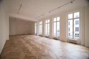 Un luxueux appartement en face du jardin des tuilerie - Image 32