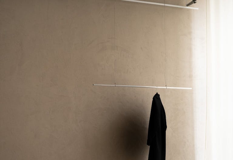 Atypical design gallery & shooting space in the Marais - Image 4