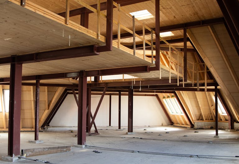 Light-Filled Rooftop Loft with Skyline Views at Kurfürstendamm - Image 0