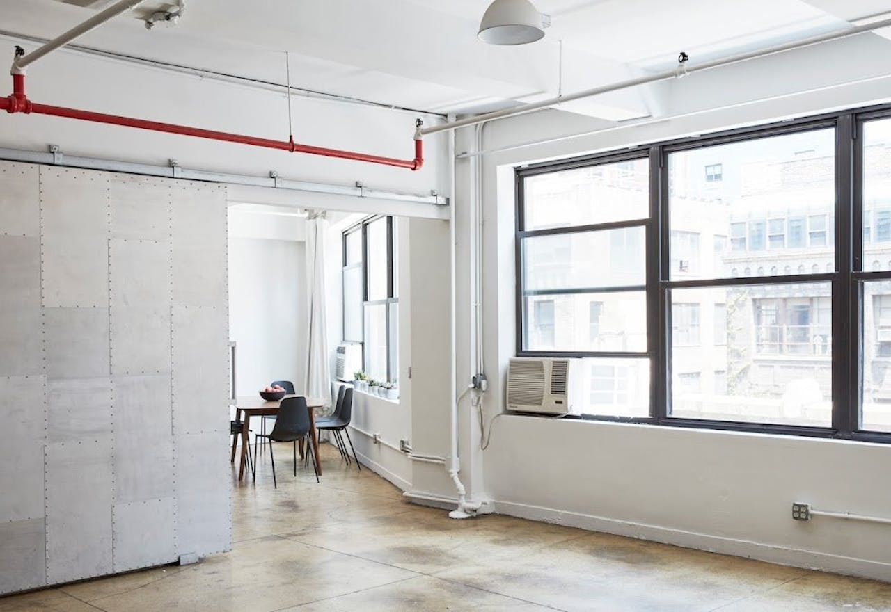 Chic Manhattan Studio Space - Image 1