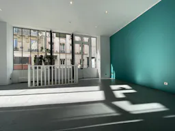 Boutique Canal Saint Martin - Image 4