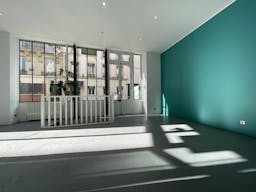 Boutique Canal Saint Martin - Image 4