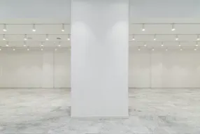 Show Room - Image 7