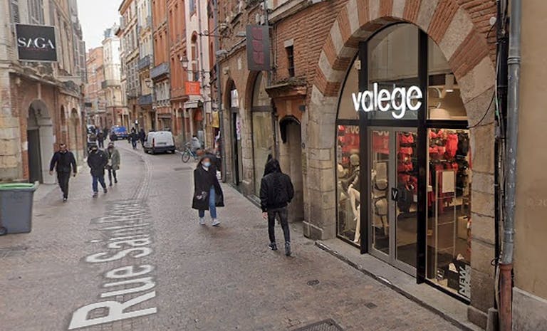 Boutique Shop for Rent - Toulouse Rue Saint-Rome - Image 0