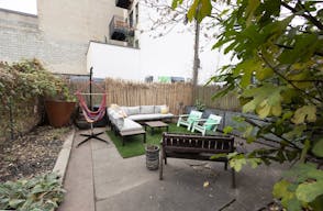 Colorful Spacious Garden Apartment - Image 21