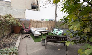 Colorful Spacious Garden Apartment - Image 21