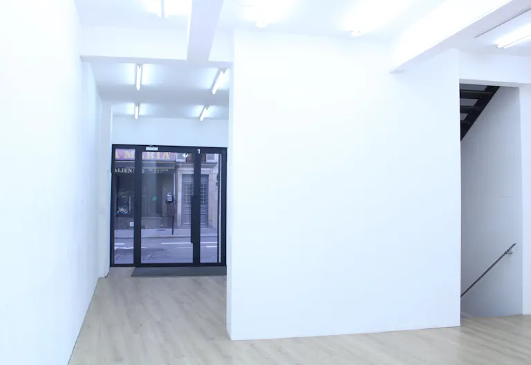 Galerie au coeur du Marais id�alement situ�e - Image 4