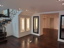 Prime Location Boutique - Triangle d'Or Paris - Image 8