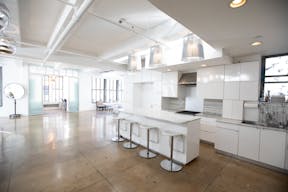 Chic Midtown Penthouse Loft w/ Skyline Views - Image 6
