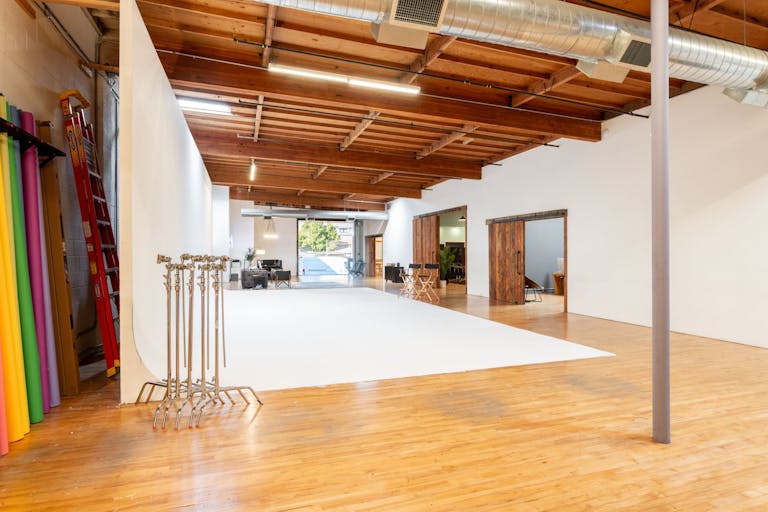 Silver Lake Meeting Space - Photography studio - Image 0