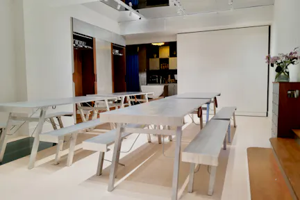 Espace modulable au calme, mobilier aluminium, Paris 10e - Image 0