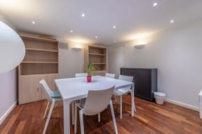 Sophisticated Pop-Up in the heart of Bordeaux - Image 7