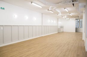 SHOWROOM 150m2 Paris Marais - Image 6