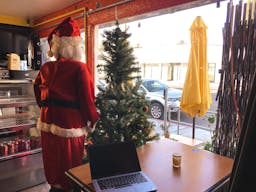 Cafe Rental - Image 10