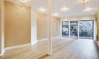 Boutique For Rent Rue Saint-Honor� - Ideal Pop-Up Store / Art Exhibition - Image 6