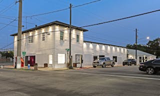 Downtown Modern Industrial White Wall Central Art Galleries - Image 8