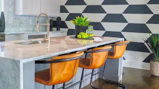 Natural light modern home - Image 5