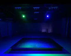 2 floor Big white open space with lights - Image 5