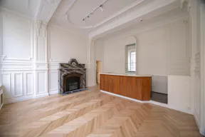 Un luxueux appartement en face du jardin des tuilerie - Image 16