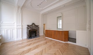 Un luxueux appartement en face du jardin des tuilerie - Image 16