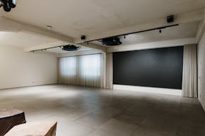 First floor multifunctional showroom and event space in the heart of Porta Venezia, Milan - Image 13
