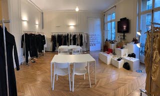 Gorgeous Showroom in Champs-�lys�es - Image 16