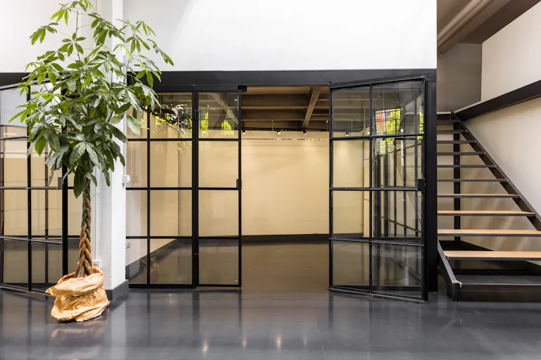 Super cool 280 sqm space in fondazione prada area - Image 3
