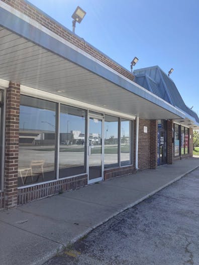 White Box Mall Space - Image 2