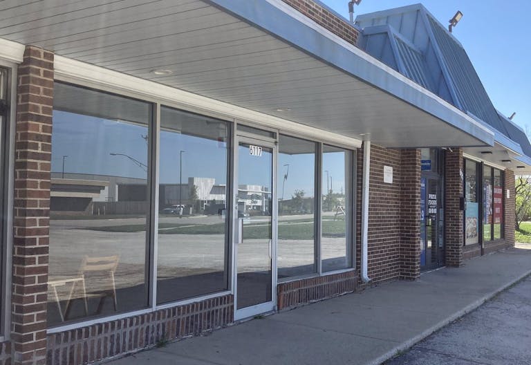 White Box Mall Space - Image 2