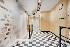 Boutique For Rent Paris Etienne Marcel - Ideal Pop-Up Store / Art Exhibition - Image 4