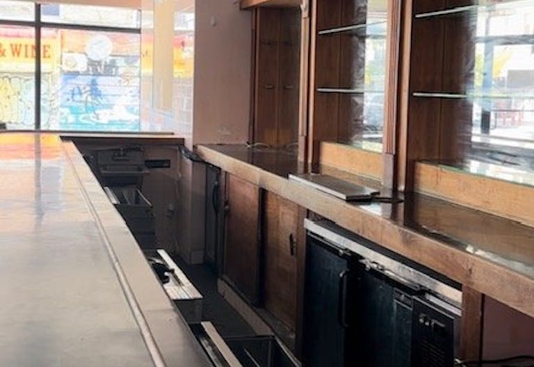 Built Our Bar Available on Prime Busy Nostrand Avenue in Crown Heights, Brooklyn - Image 2