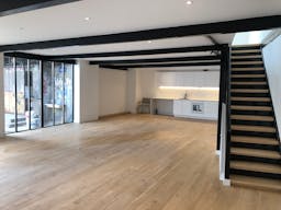 LOFT BAS-MONTREUIL PLACE DU MARCHE: EVENT EXPO SHOOTING SHOWROOM - Image 0