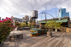 NoHo Loft with Rooftop - Image 11