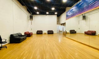 ART & SPACE venue - a perfect place for rehearsals, photoshoots, and more - Image 6