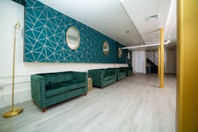 Stunning 2 Level Space in Brooklyn - Image 2