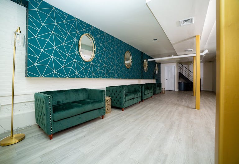 Stunning 2 Level Space in Brooklyn - Image 2