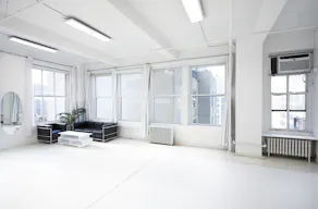 22C  Affordable Showroom Pop up Rental Space in Manhattan - Image 3