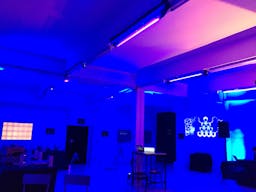 Un showroom 100% modulable dans le haut-Marais avec des volumes industriels. - Image 20